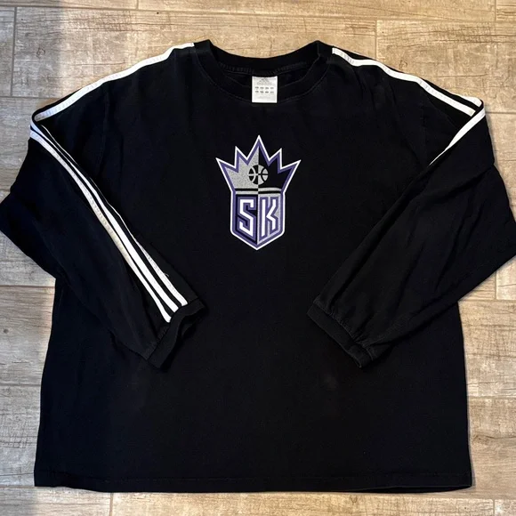 Kings Black Long Sleeve Shirt with Purple Logo - Picture 1 of 2